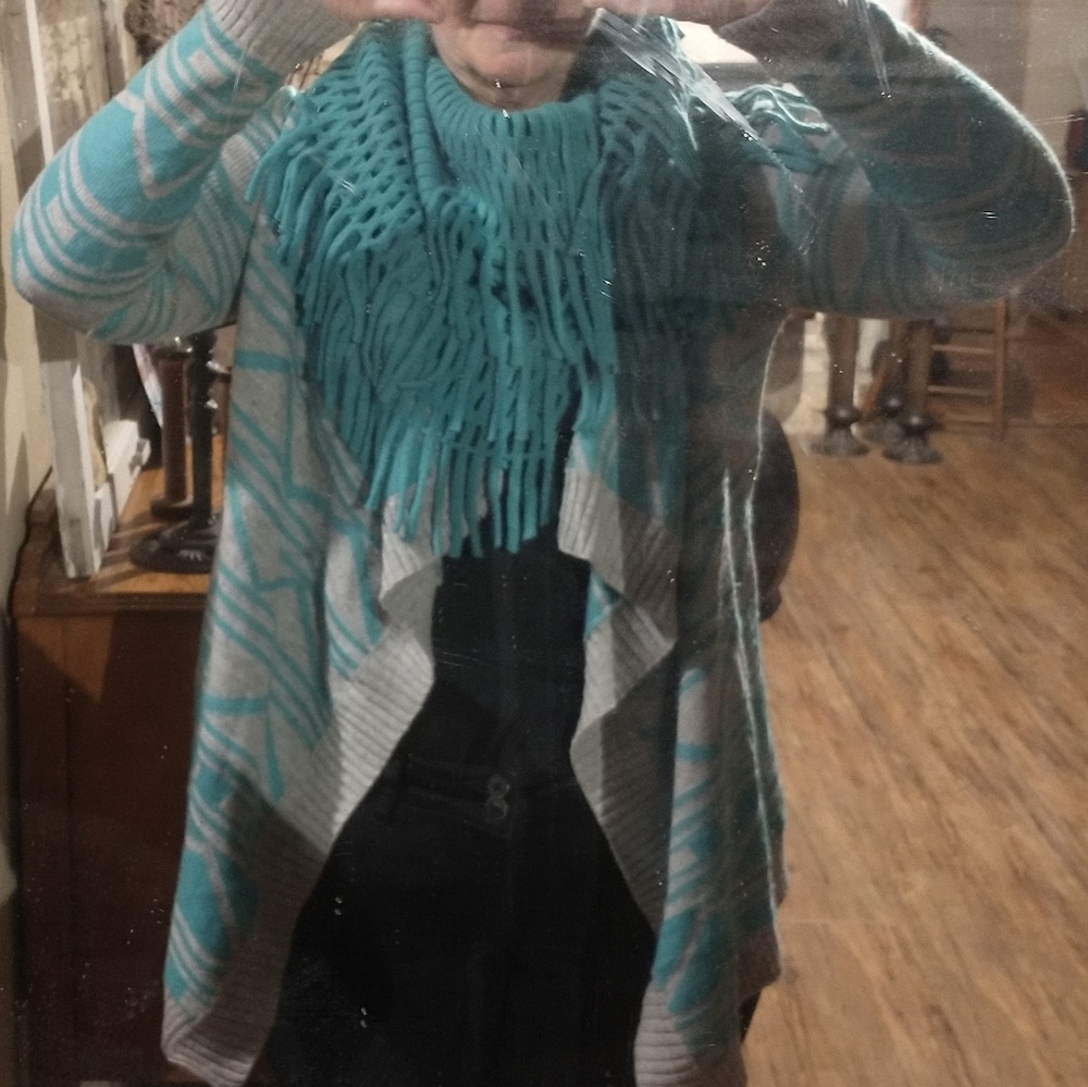 Cardigan - Picture 3 of 5